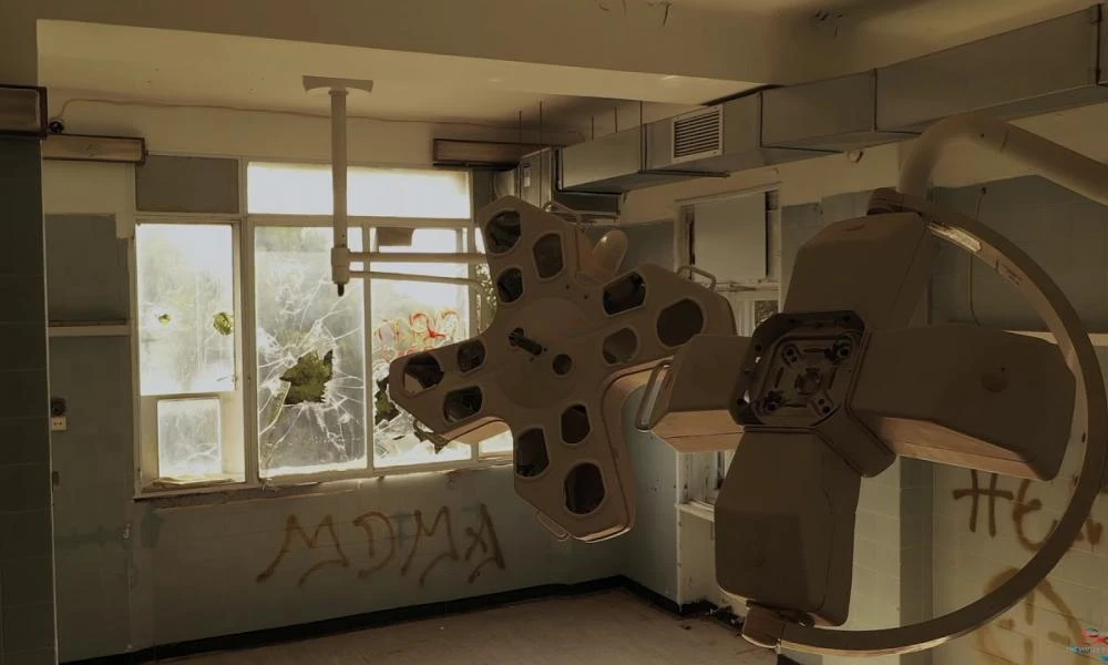 Το νοσοκομείο «φάντασμα» του ΙΚΑ που σήμερα είναι ένα «γυμνό» γιαπί